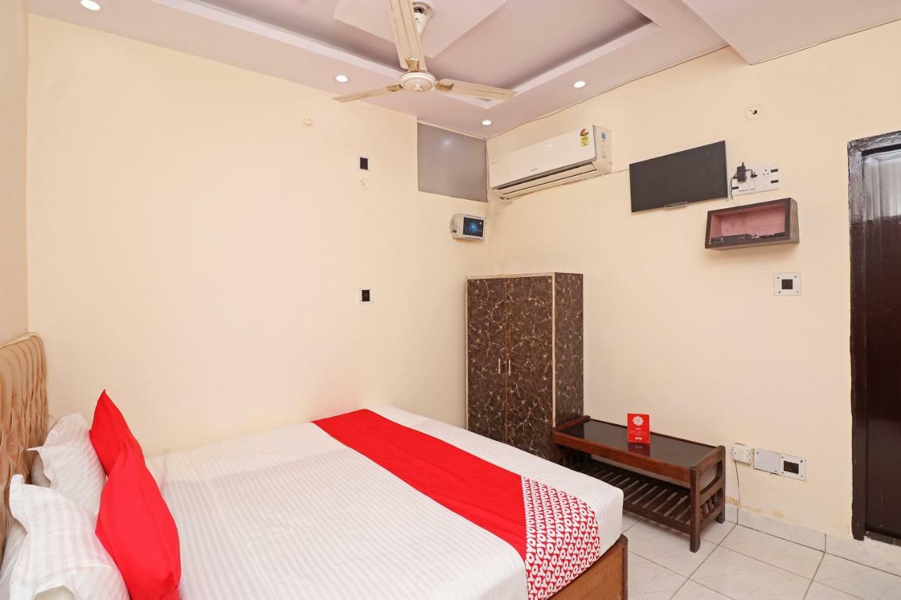 Oyo 30288 Hotel Moon Palace Лакхнау Экстерьер фото